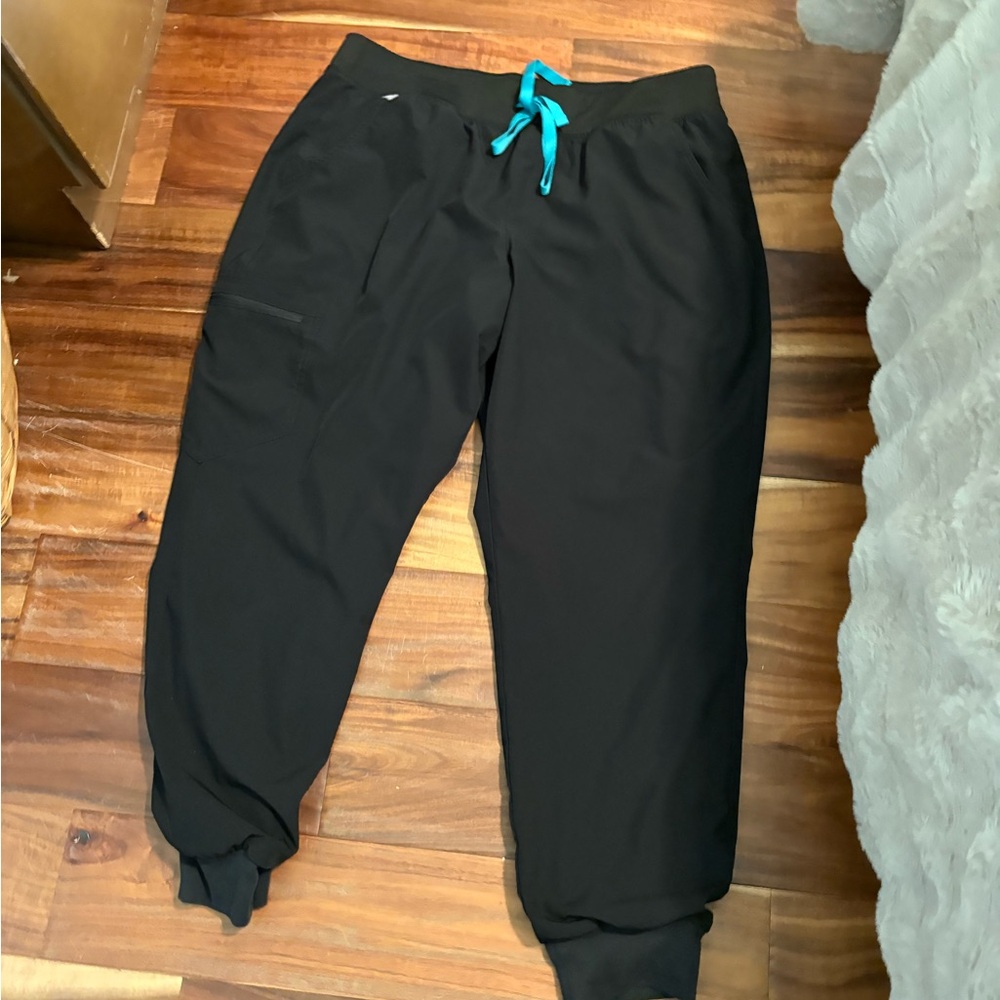 FIGS Zamora Jogger